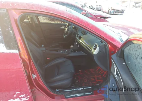 2018 Mazda Mazda3 Touring z USA, uszkodzony, nr VIN 3MZBN1V36JM191549